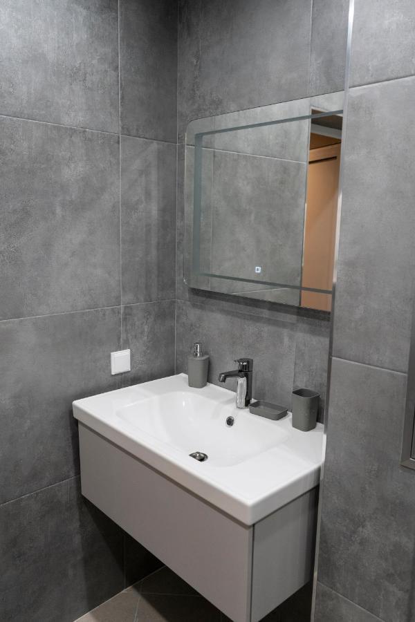 Urban Elegance By Eagles' Bridge Apartment โซเฟีย ภายนอก รูปภาพ